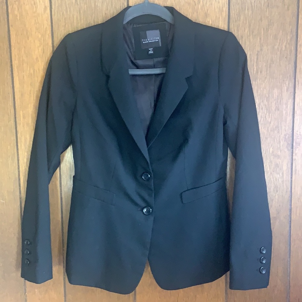 Blazer - Picture 4 of 5